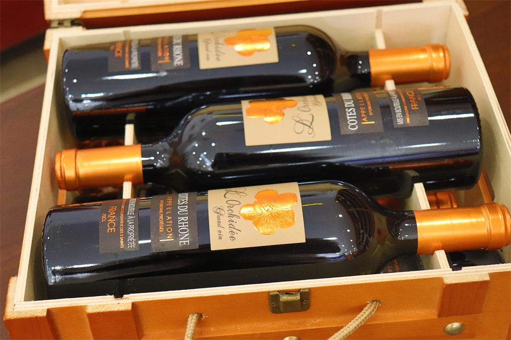 午夜成人黄色视频什么样的红酒午夜APP黄色网站